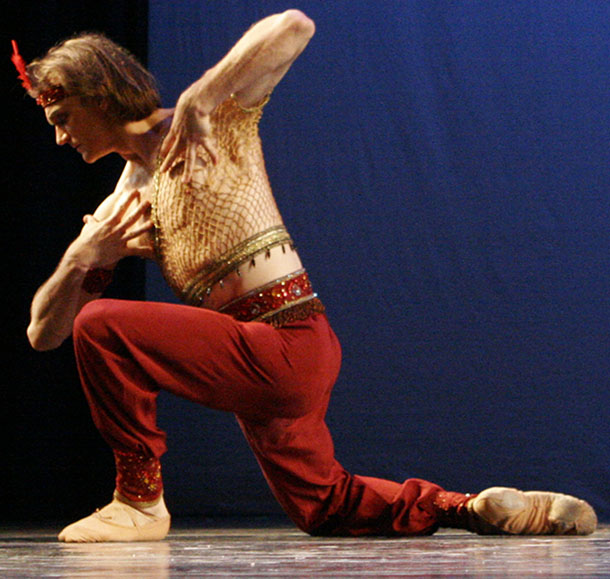 Виталий Вертерич, фото с сайта vkdcny.com - Valentina Kozlova's Dance Conservatory of New York