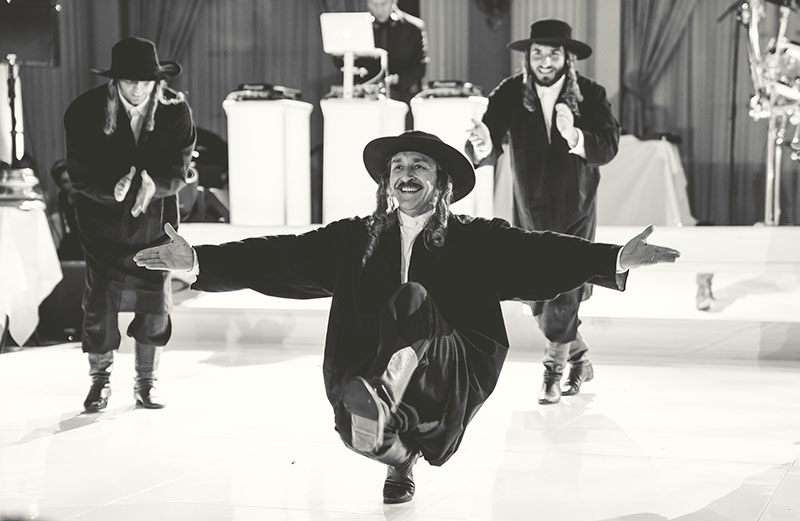 БОТТЛ ДЭНСЕРС - Танец с бутылкой, еврейский танцы, Лос-Анджелес, Калифорния, LA Bottle Dancers, Jewish dancers, Los Angeles, California