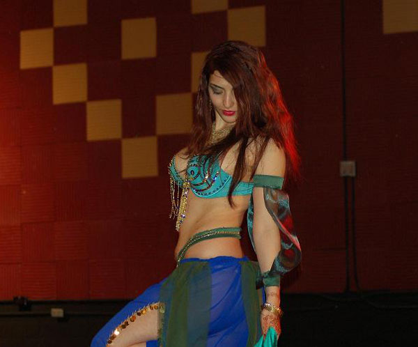 02.jpg Belly Dancer Sevina