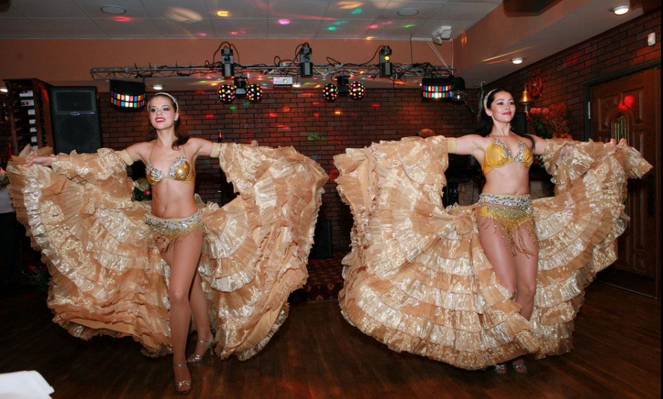 Moulin Rouge French Cabaret Can-Can dancers, Los Angeles, California, Photo by Barin Russian Cuisine
