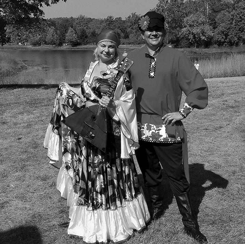 Balalaika Duo, Mikhail Smirnov, Elina Karokhina, Morton Arboretum, Lisle, Illinois