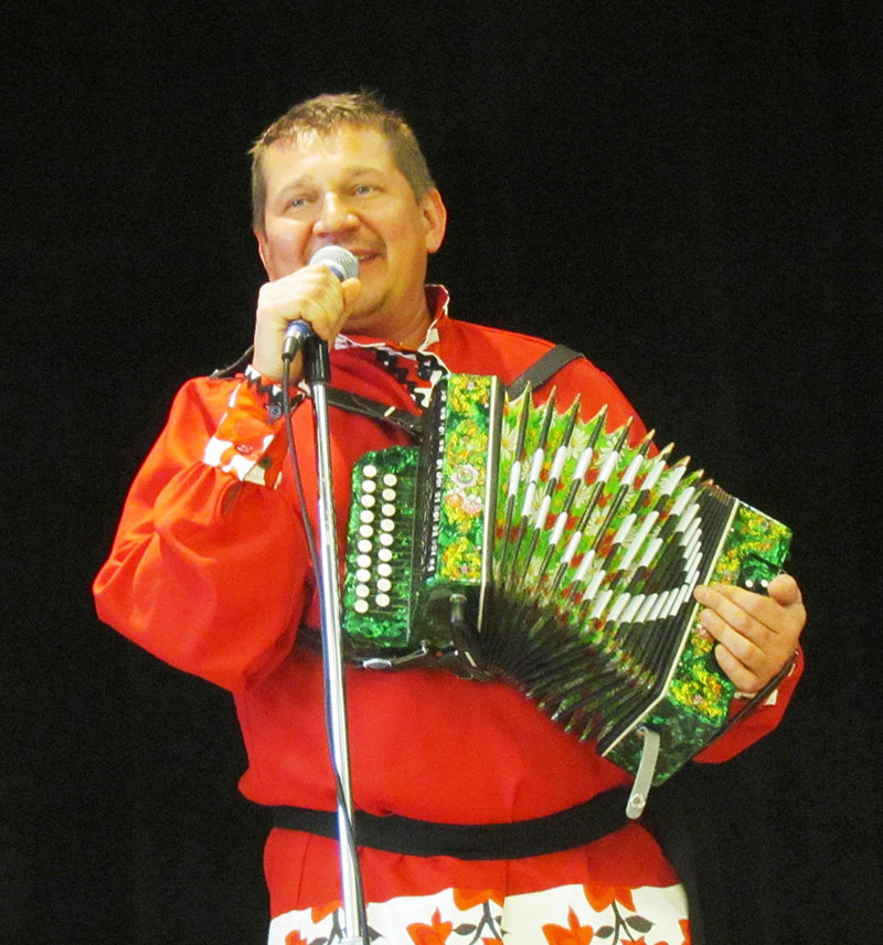 Barynya Russian Music Duo, Mikhail Smirnov, singer, garmoshka, guitar player