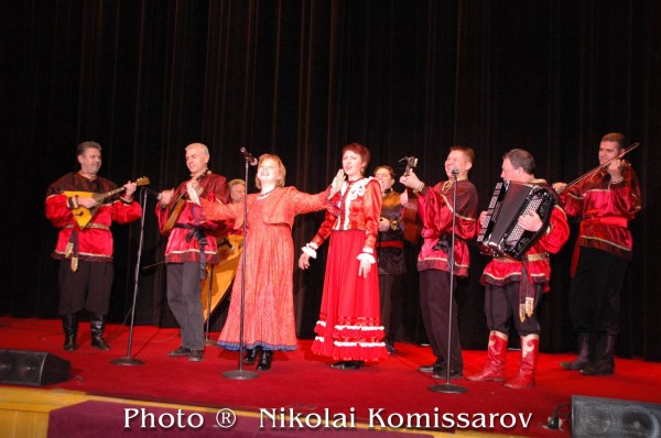 Barynya Balalaika Orchestra, Lev Zabeginsky, Alex Siniavski, Leonid Bruk, Irina Zagornova, Svetlana Mikhol, Alexander Menshikov, Mikhail Smirnov, Gennady Gutkin, Alexandre Trsytlin, Petroushka Ball-2006, Waldorf Astoria Hotel, New York City, Photo Credit Nikolai Komissarov