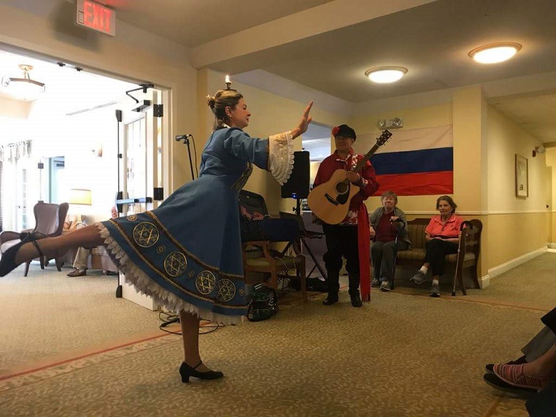 Massachusetts Assisted Living concerts, Russian Balalaika Duo, Mikhail Smirnov, Elina Karokhina