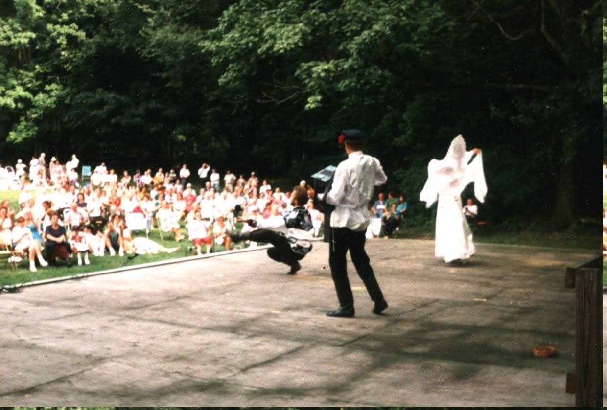 1992, Russian folk music and dance trio Barynya: Natalia Demidova, Alexandre Anchutin, Mikhail Smirnov