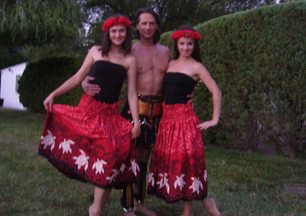 Tahuna Tahiti Polynesian dancers CT