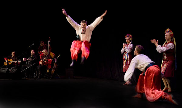 Ukrainian dancers