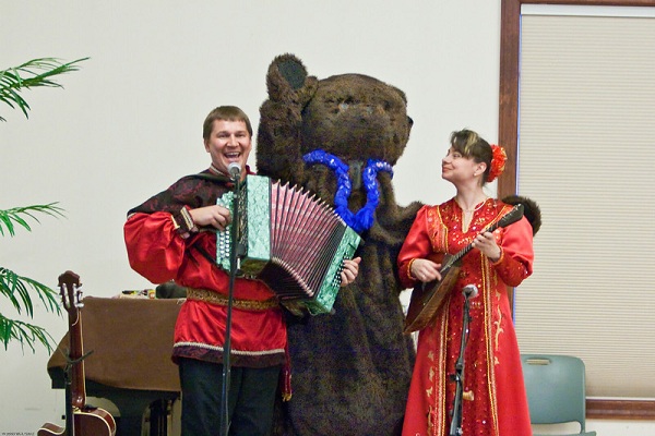 Mikhail Smirnov, Elina Karokhina, Russian dance and music ensemble Barynya, concert in  New Jersey, 2009