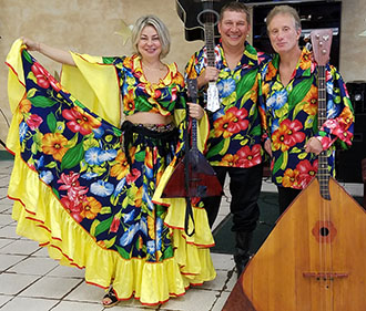 Barynya Balalaika Trio, Mikhail Smirnov, Elina Karokhina, Leonid Bruk, Lakeside Adult Care Center, Brooklyn, New York