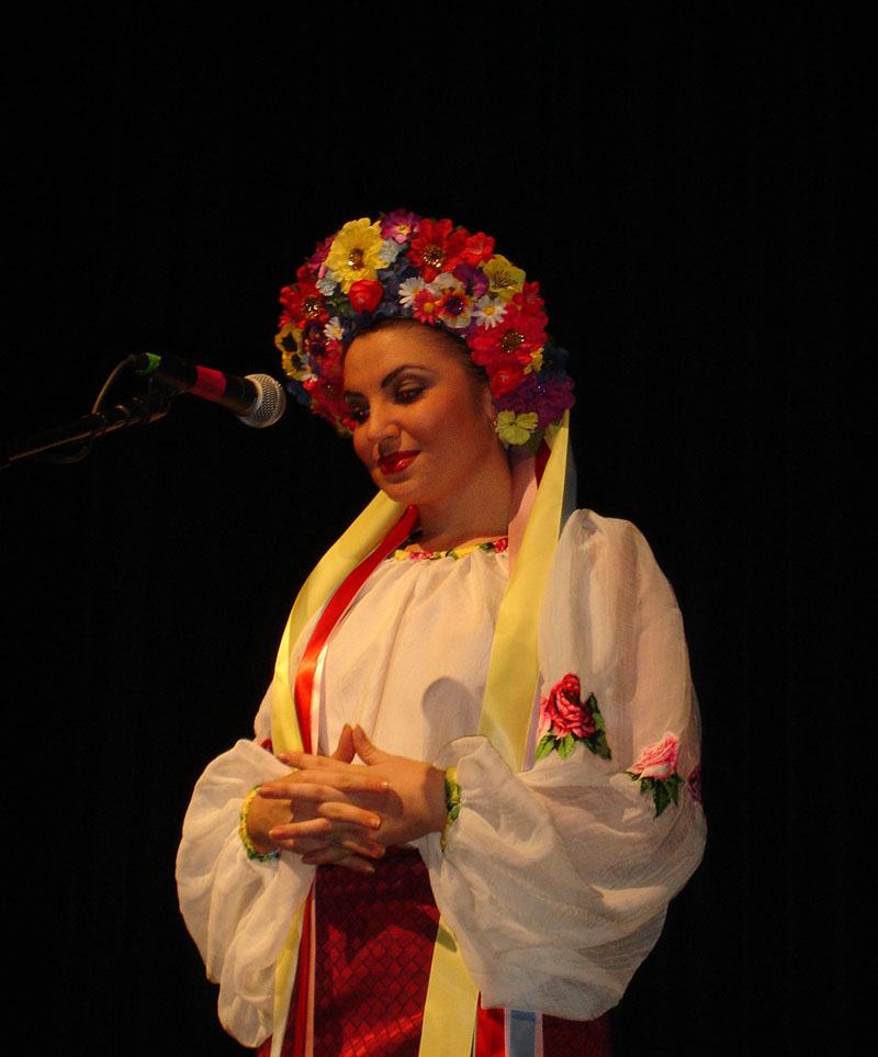 Victoria Pichurova - Russian, Cossack, Ukrainian and Gypsy folk singer from Brooklyn, NY