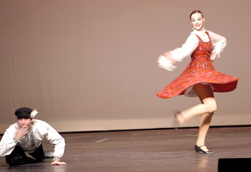 Russian dance performed by Andrij Cybyk and Ganna Makarova