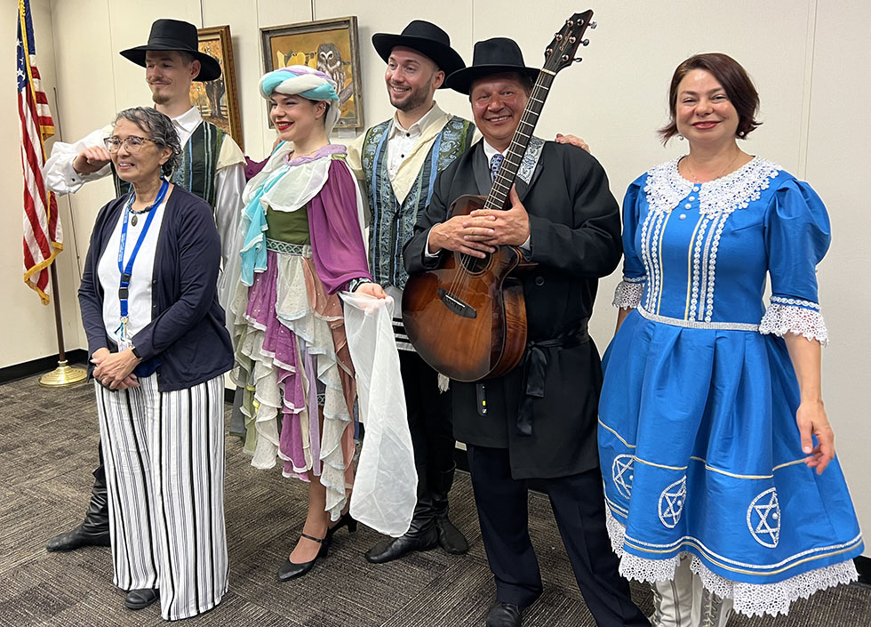 Jewish dancers New Jersey, Ocean County Libraries, public performances, Mazal Tov Show Jewish dancers New Jersey, Bottle dancers Ocean County NJ, NJ Jewish dancers