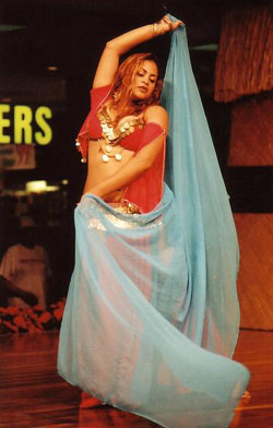 Belly dancer Sahari from Connecticut