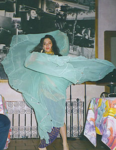Belly dancer Sirica