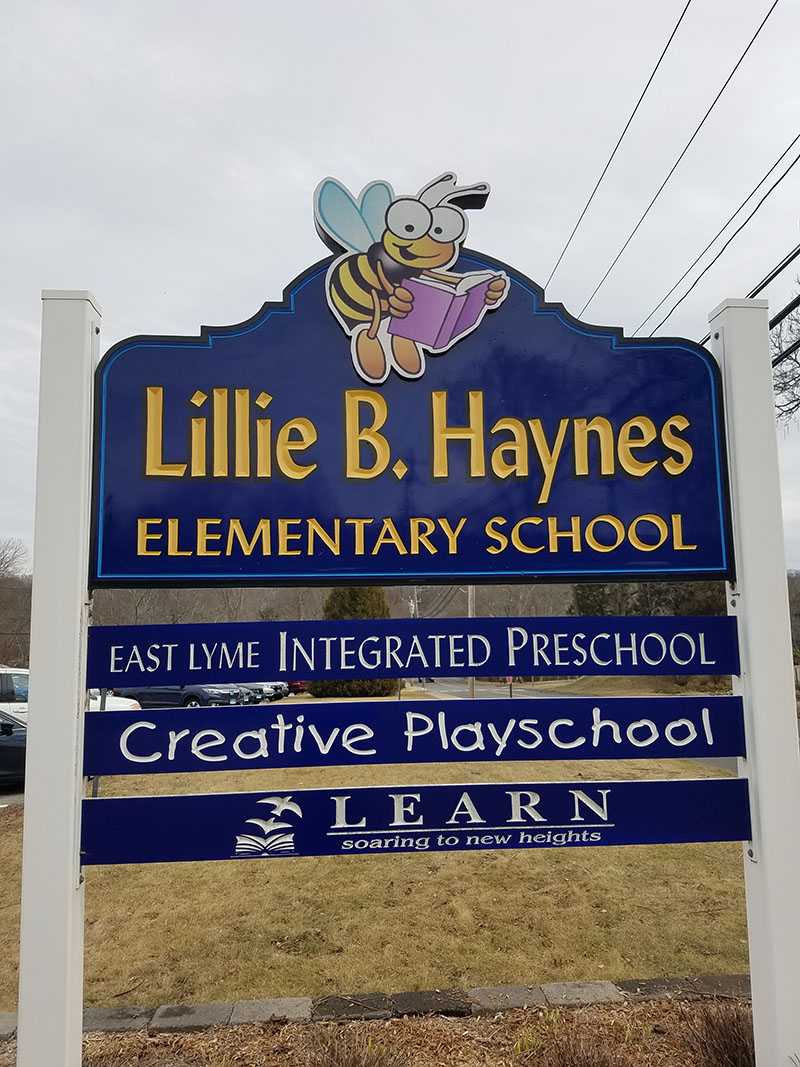 Haynes Elementary School, 29 Society Rd, Niantic, CT  06357, Connecticut