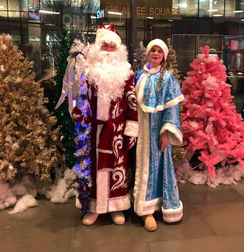 Albee Square, Fulton Mall, Ded Moroz, Snegurochka, Downtown Brooklyn, New York, New Year's Celebration, Дед Мороз, Снегурочка, корпоративный новогодний праздник в Бруклине