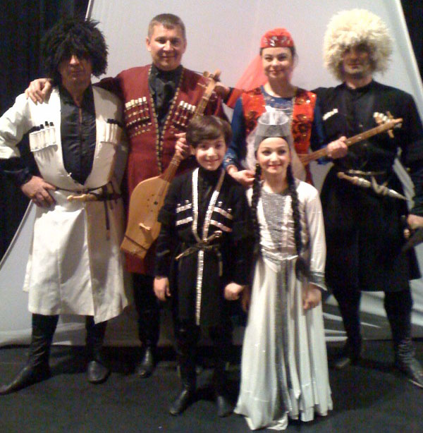 Грузинский ансамбль «Georgian dancers USA» Долливуд Парк, Теннесси, США, Апрель 2011