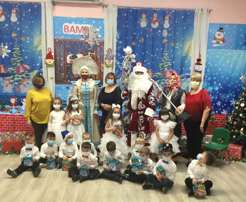 December 21st 2020, Ded Moroz, Snegurochka, Baba Yaga, Bambi Day Care, Brooklyn, New York, New Year's Celebration 2021,  , ,  ,   -2021,  , , -