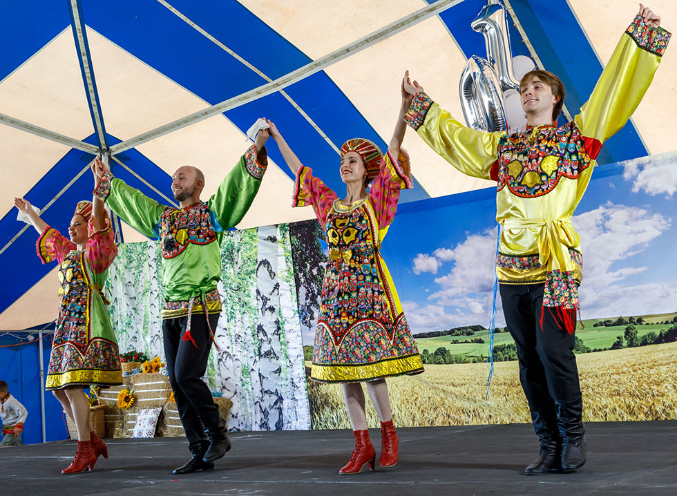 09-22-2024, Russian song dance and music ensemble Barynya, Michigan Russian dancers musicians singers, Ann Arbor Russian Festival-2024, Photo credit: Alena Toropov, St. Vladimir's Russian Church