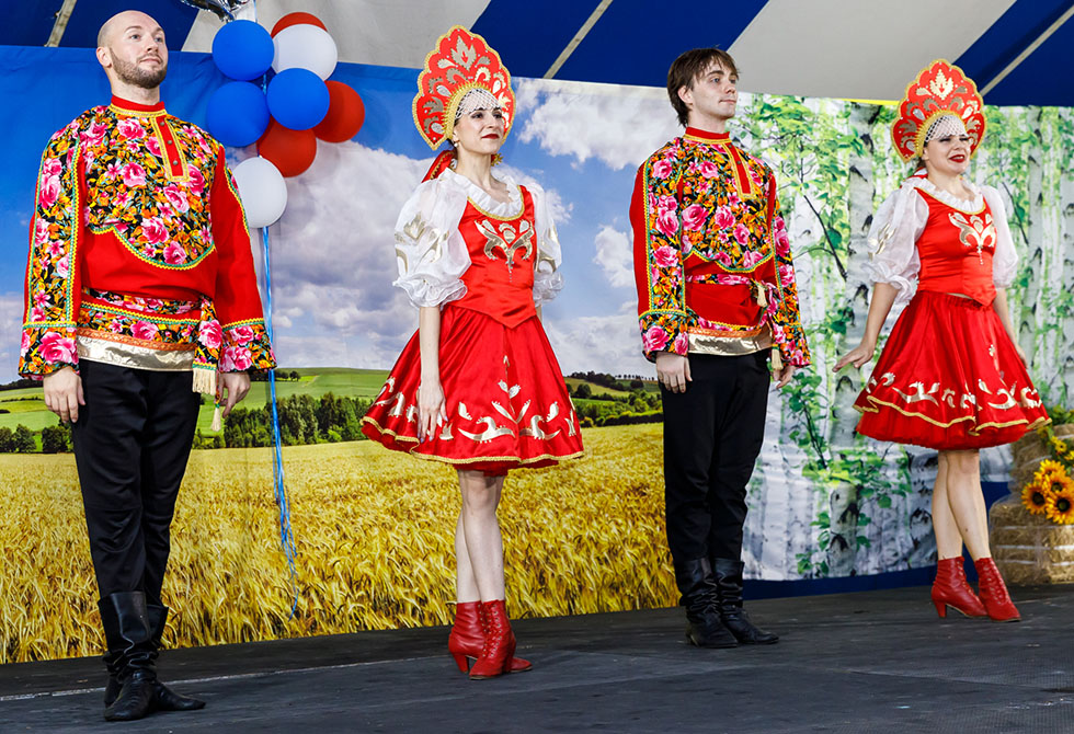09-22-2024, Russian song dance and music ensemble Barynya, Michigan Russian dancers musicians singers, Ann Arbor Russian Festival-2024, Photo credit: Alena Toropov, St. Vladimir's Russian Church