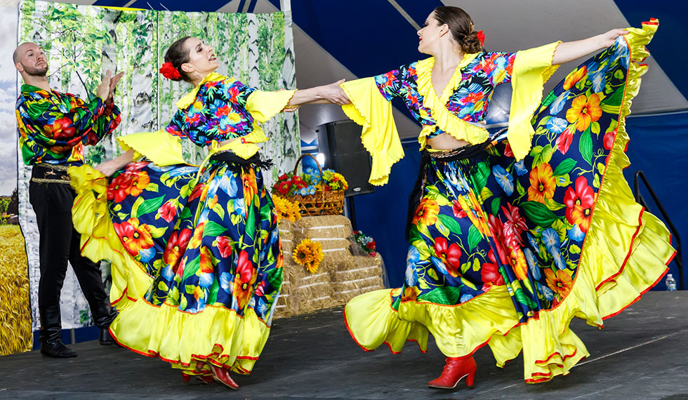09-22-2024, Russian song dance and music ensemble Barynya, Michigan Russian dancers musicians singers, Ann Arbor Russian Festival-2024, Photo credit: Alena Toropov, St. Vladimir's Russian Church