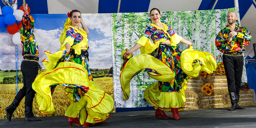 09-22-2024, Russian song dance and music ensemble Barynya, Michigan Russian dancers musicians singers, Ann Arbor Russian Festival-2024, Photo credit: Alena Toropov, St. Vladimir's Russian Church