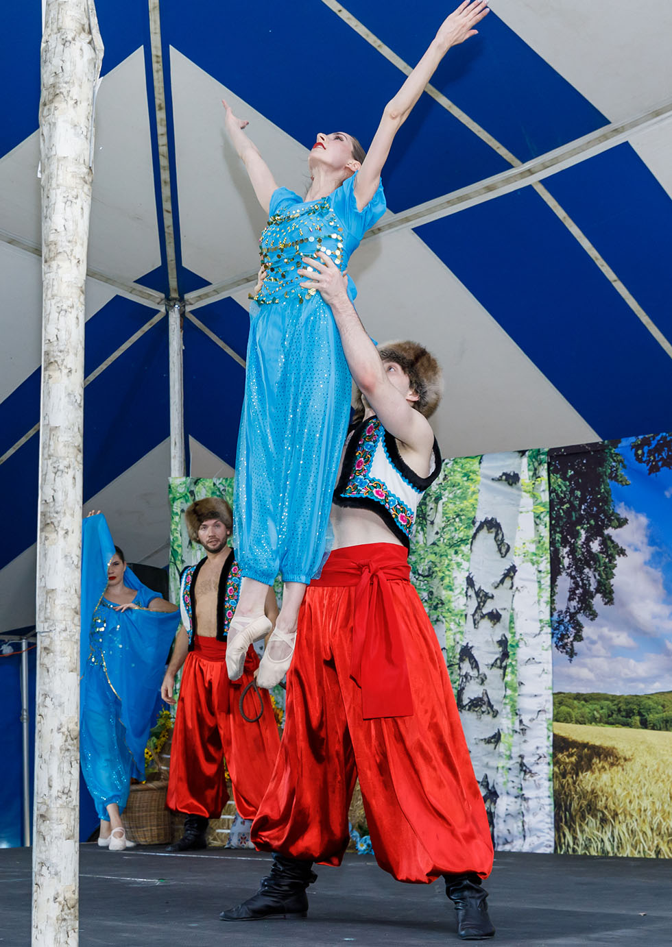 09-22-2024, Russian song dance and music ensemble Barynya, Michigan Russian dancers musicians singers, Ann Arbor Russian Festival-2024, Photo credit: Alena Toropov, St. Vladimir's Russian Church