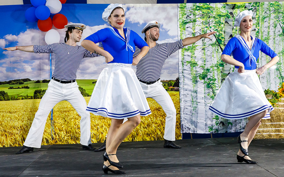 09-22-2024, Russian song dance and music ensemble Barynya, Michigan Russian dancers musicians singers, Ann Arbor Russian Festival-2024, Photo credit: Alena Toropov, St. Vladimir's Russian Church