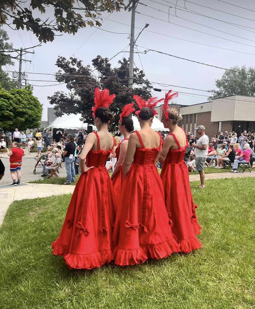 Pennsylvania Can-Can Cabaret Dancers
