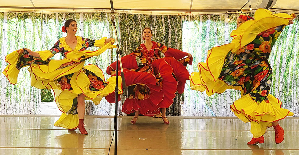 OH Gypsy dancers, Ensemble Barynya in Ohio, Russian dancers in Cincinnati, dancer Victoria Lazareva dancer Tara Kuhl, dancer Valentina Kvasova, St. George Festival in Loveland Ohio, St. George Russian Orthodox Church 118 N Lebanon Rd Loveland, OH 45140