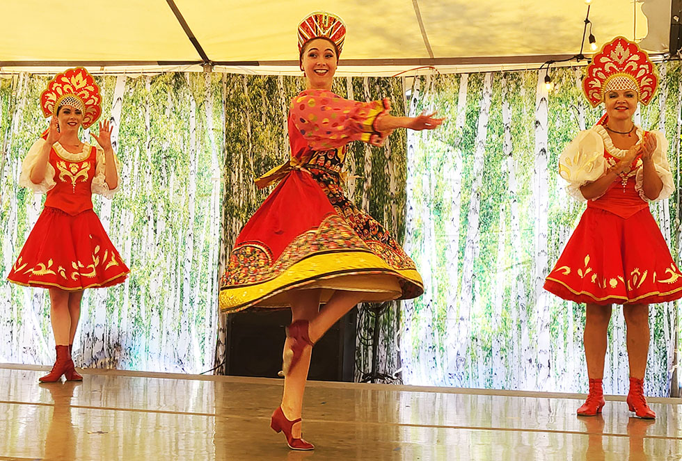 Ensemble Barynya in Ohio, Russian dancers Cincinnati, dancer Victoria Lazareva, dancer Tara Kuhl, dancer Valentina Kvasova, St. George Festival in Loveland Ohio, St. George Russian Orthodox Church 118 N Lebanon Rd Loveland, OH 45140