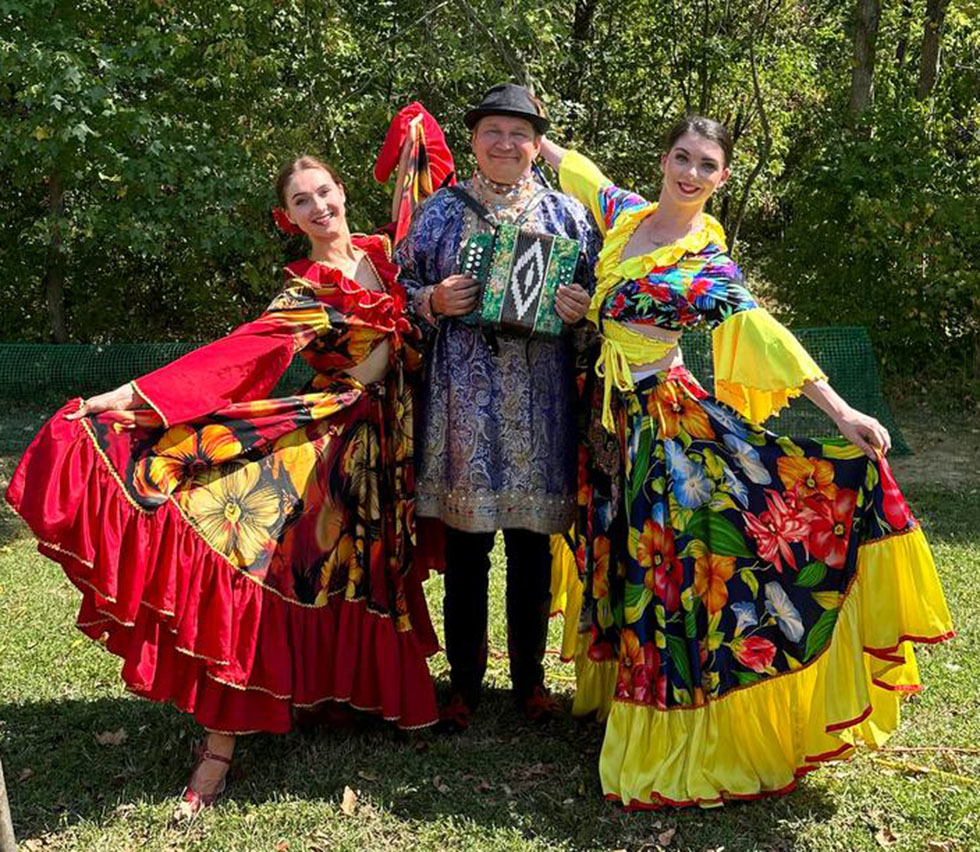 Ensemble Barynya in Ohio, Russian dancers Cincinnati, dancer Victoria Lazareva, dancer Tara Kuhl, artistic director, garmoshka virtuoso guitar player singer Mikhail Smirnov, St. George Festival in Loveland Ohio, St. George Russian Orthodox Church 118 N Lebanon Rd Loveland, OH 45140
