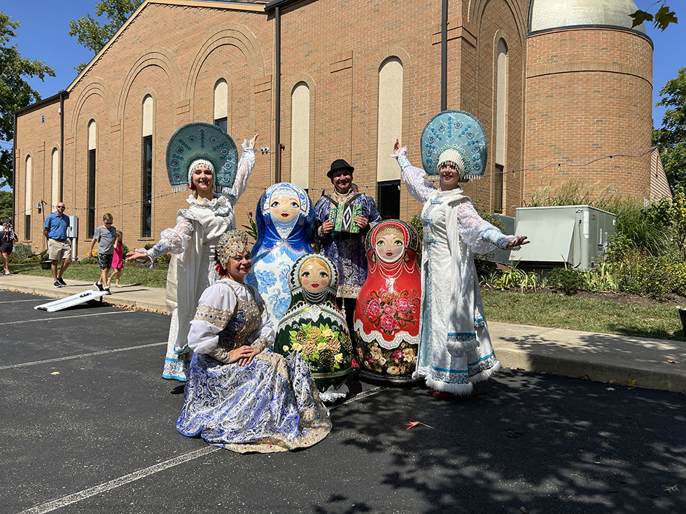 Ensemble Barynya in Ohio, Russian dancers Cincinnati, dancer Victoria Lazareva, dancer Tara Kuhl, balalaika virtuoso Elina Karokhina, artistic director, garmoshka virtuoso guitar player singer Mikhail Smirnov, St. George Festival in Loveland Ohio, St. George Russian Orthodox Church 118 N Lebanon Rd Loveland, OH 45140