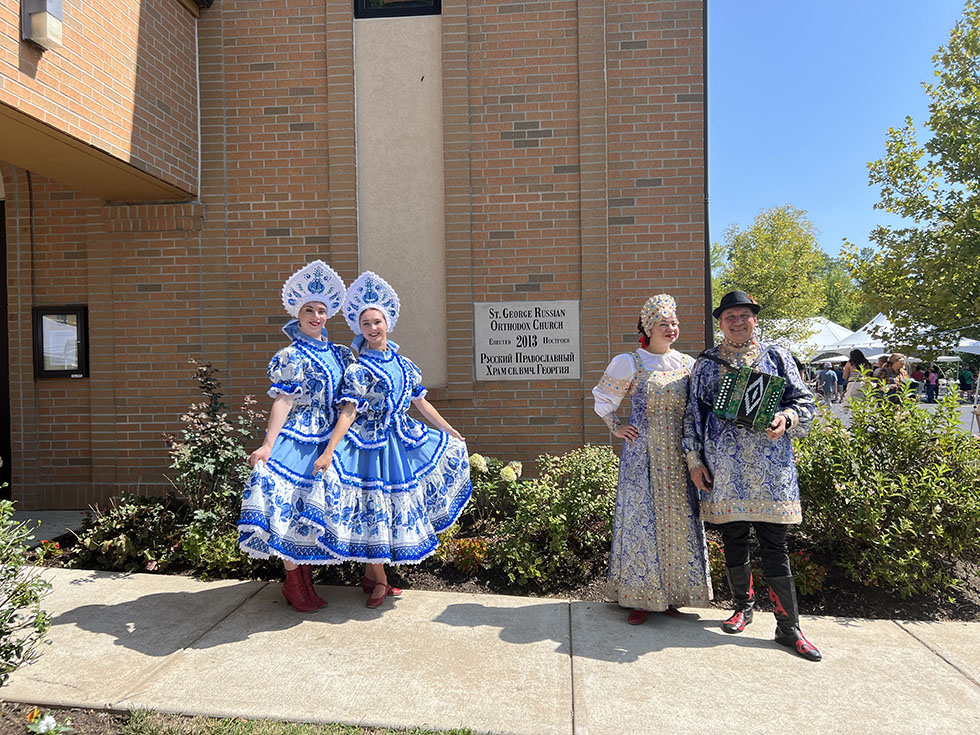 Ensemble Barynya in Ohio, Russian dancers Cincinnati, dancer Victoria Lazareva, dancer Tara Kuhl, balalaika virtuoso Elina Karokhina, artistic director, garmoshka virtuoso guitar player singer Mikhail Smirnov, St. George Festival in Loveland Ohio, St. George Russian Orthodox Church 118 N Lebanon Rd Loveland, OH 45140