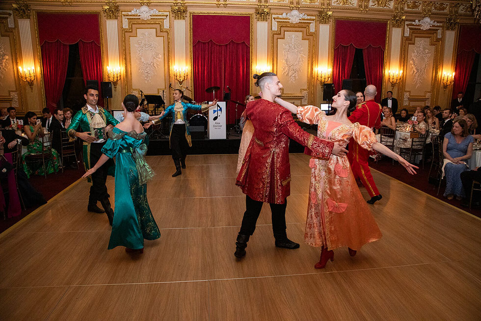 Ensemble Barynya, New York City Russian dancers, NYC Russian musicians, Russian singers NY, Russian Nobility Ball, New York City, Metropolitan Club 1 East 60th Street New York NY 10022