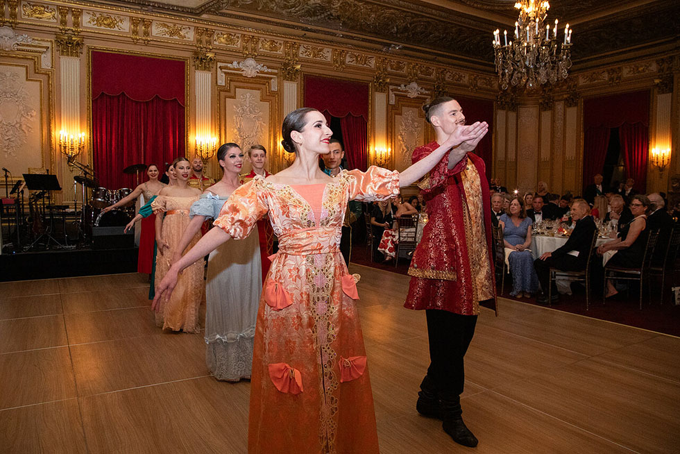 Ensemble Barynya, New York City Russian dancers, NYC Russian musicians, Russian singers NY, Russian Nobility Ball, New York City, Metropolitan Club 1 East 60th Street New York NY 10022