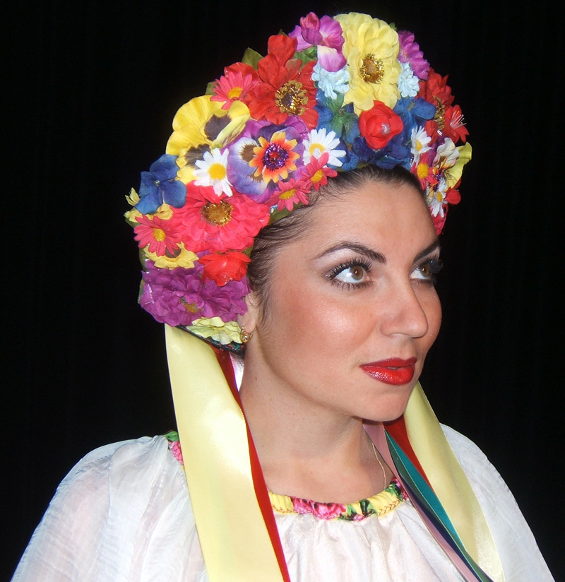 Victoria Pichurova - Russian, Cossack, Ukrainian and Gypsy folk singer from Brooklyn, NY