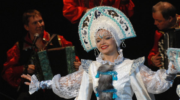 85.jpg Russian Winter Dance Costumes