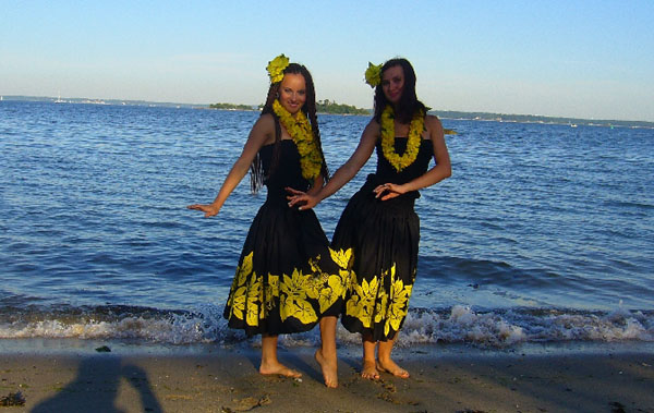 Тахуна Таити Polynesian dancers CT