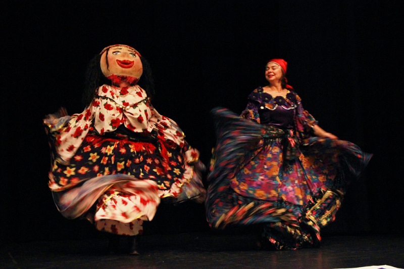 Geneseo, State University of New York, Geneseo, NY, Barynya Gypsy dancers, Photo credit: Evan Goldstein/Asst. Photo Editor, The Lamron, Geneseo's Student Newspaper