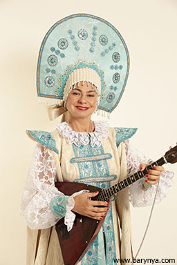 Balalaika virtuoso Elina Karokhina, photo credit Yuriy Balan