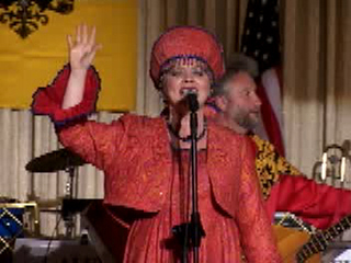 Folk song "There is no sadness, there is a sea of life" performed by Russian folk music ensemble "Barynya" from New York and singer Irina Zagornova