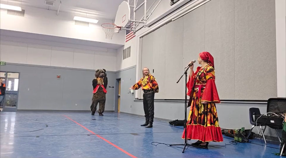 Barynya Trio, Moses Lake, Washington, Peninsula Elementary School 2406 W Texas St. Moses Lake WA  98837, Mikhail Smirnov, dancer Serhiy, Elina Karokhina